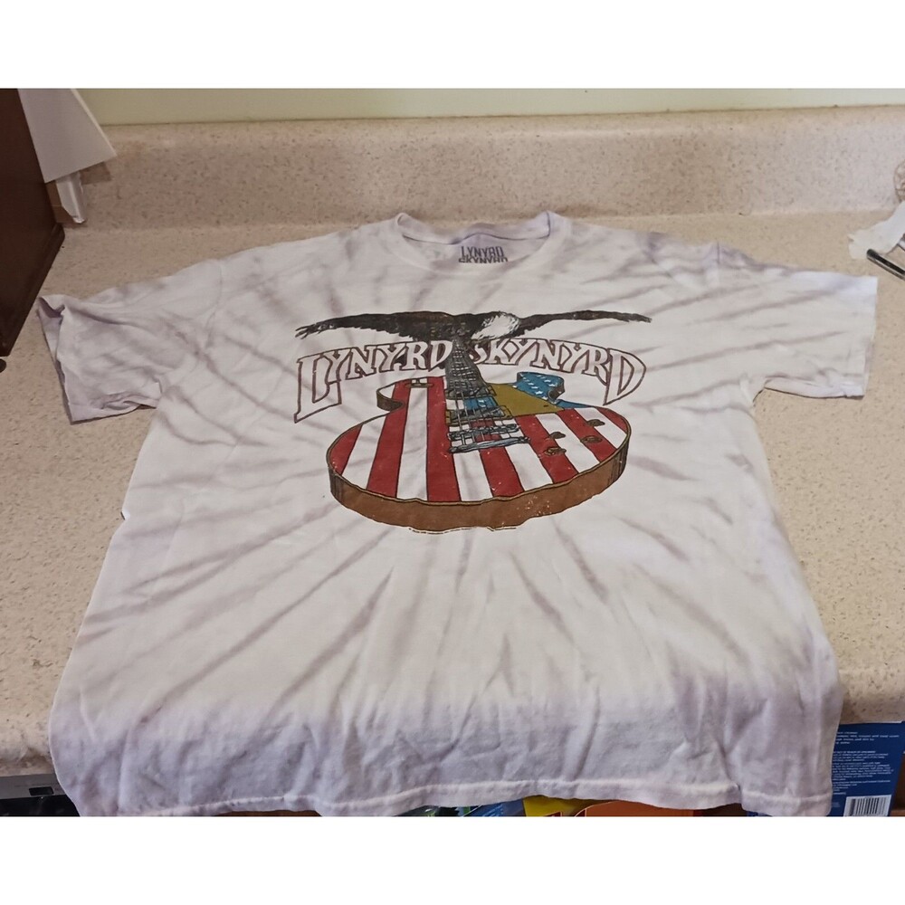 Lynyrd Skynyrd Official Tie Dye T-Shirt Eagle Flag Guitar Men’s M